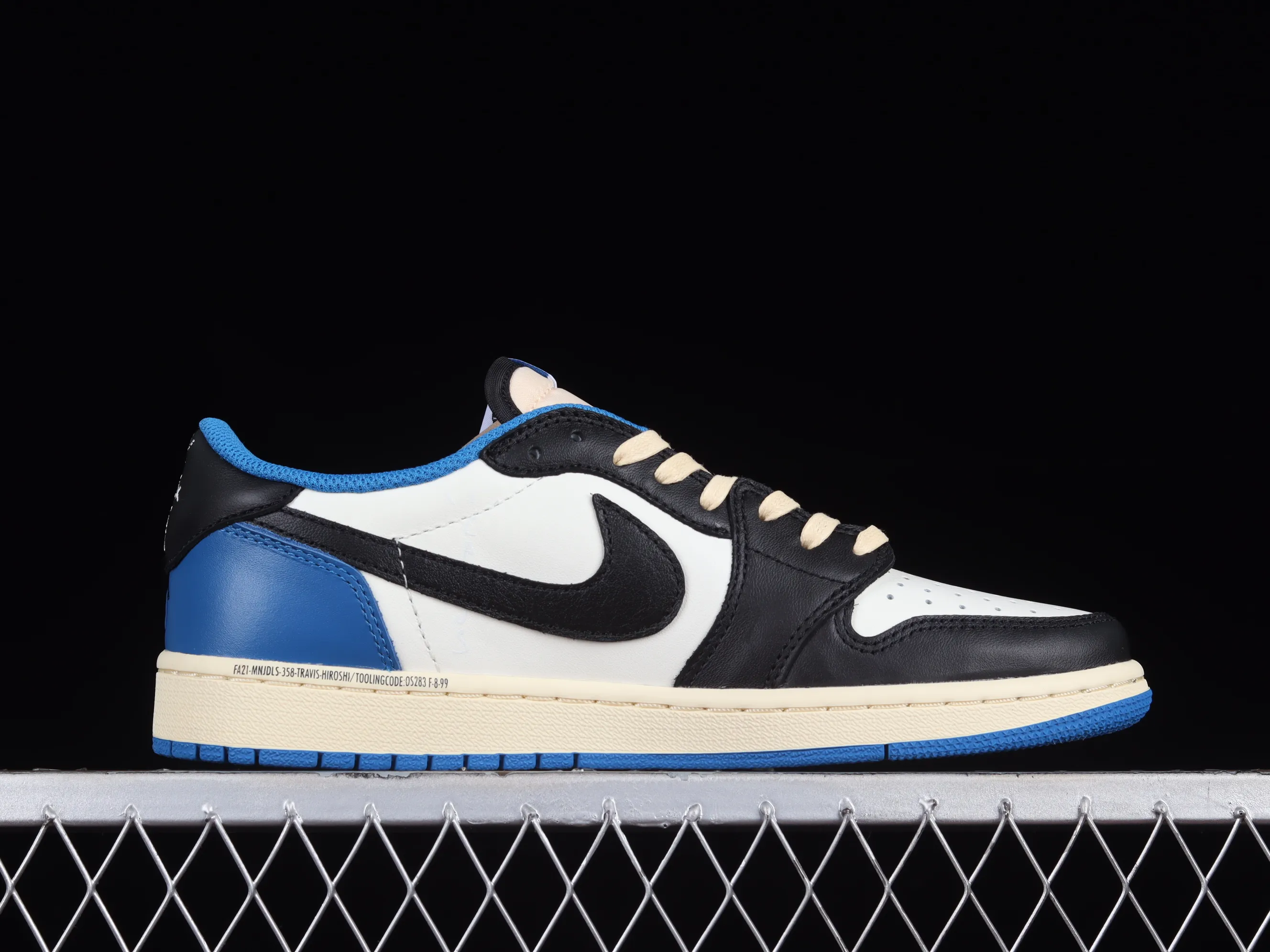 All Categories Air Jordan Jordan Series Basketball Shoes Air Jordan 1 Low OG Version Travis Scott x Air Jordan 1 Low OG AJ1 Joe 1 Lightning Overhook Low DM7866-140